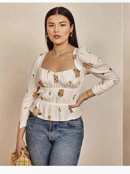 Reformation Tops - Reformation Plath Top Floral Peplum Blouse in Cream Size large